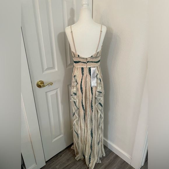 BCBGMAXAZRIA NWT Lilian Dress Sz 6 Ivory, silver, gold, teal Prom, Formal - Picture 5 of 16